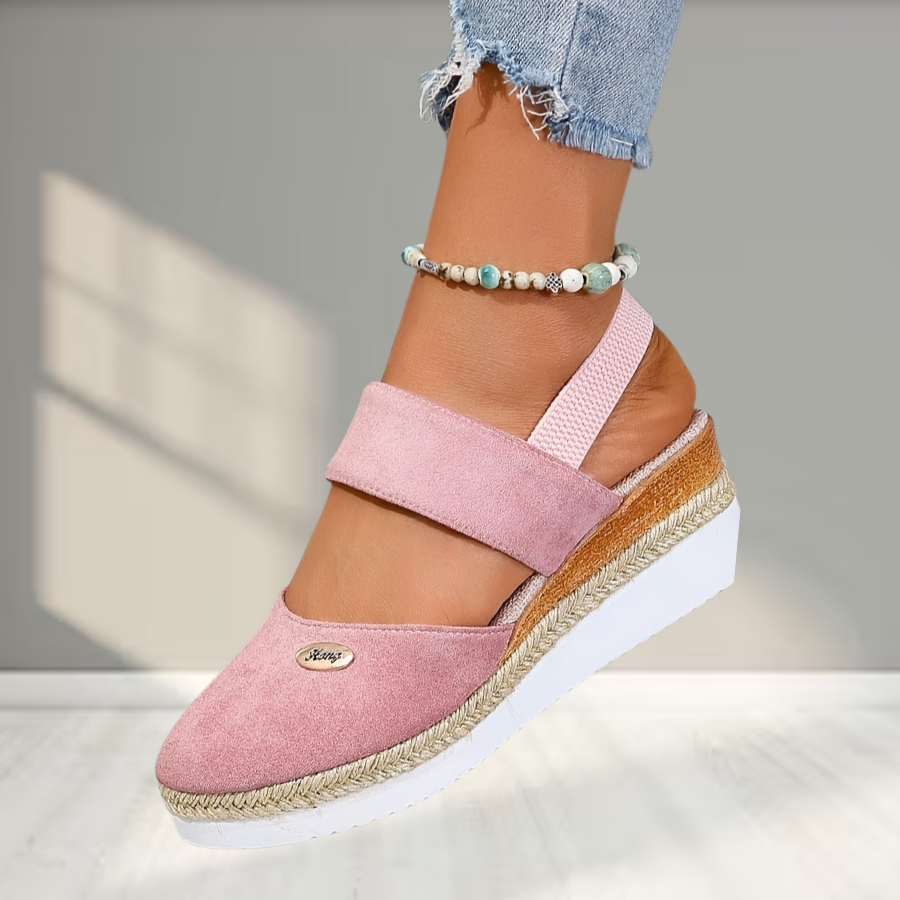Sanna™ – Komfortsandal med kilehæl