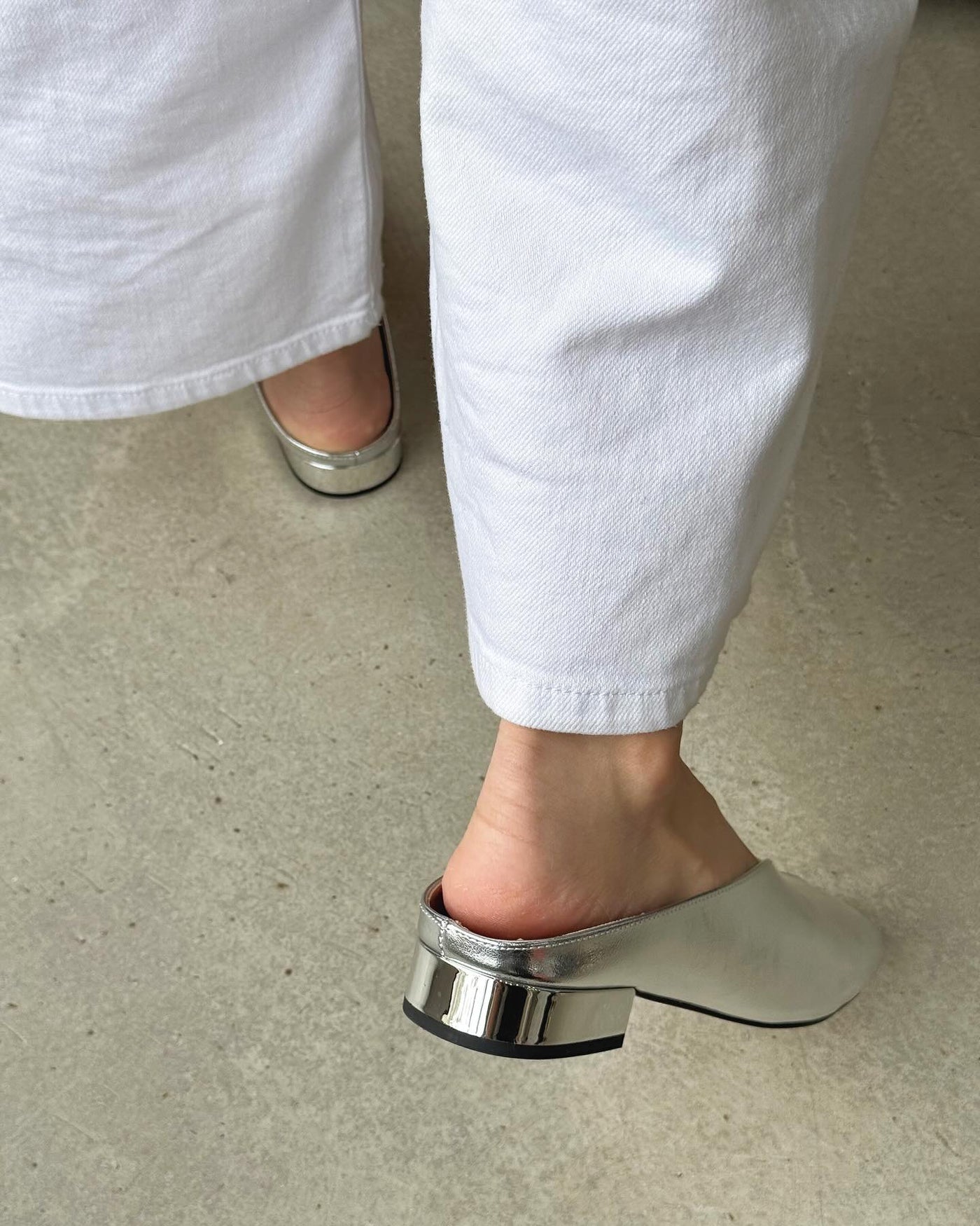 LYNA GOLD/SILVER™ - Sommersandalen aus atmungsaktivem, weichem Leder für Damen